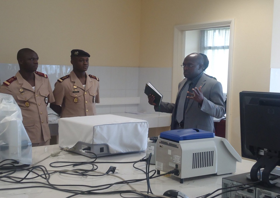 Directeur Général du CIRMF, Professeur Jean Bernard LEKANA-DOUKI